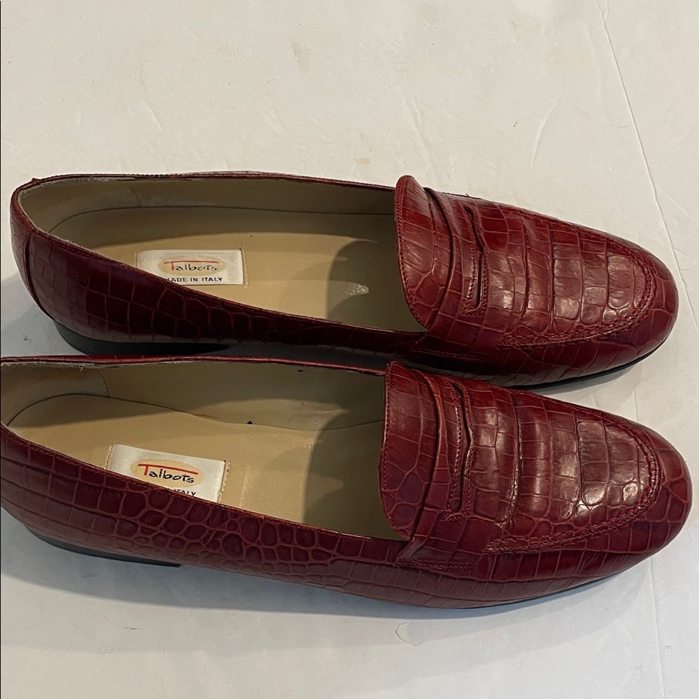 Talbots Women’s Vtg Deep Red Crocodile -Embossed Loafers in size 10 Wide - Picture 6 of 7